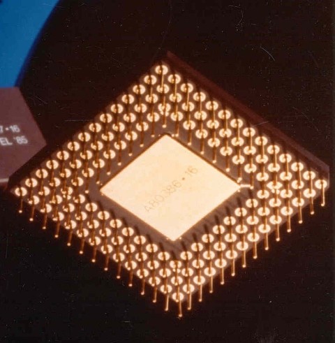 CPU 386 package ra đời năm 1985